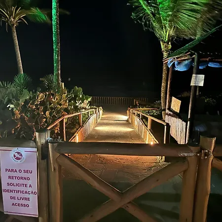 Flat Guarajuba 4 Quartos Terreo A Beira Mar - Pe Na Areia - Governanca Com Arrumadeira E Wi Fi Inclusos Camassari Exterior photo