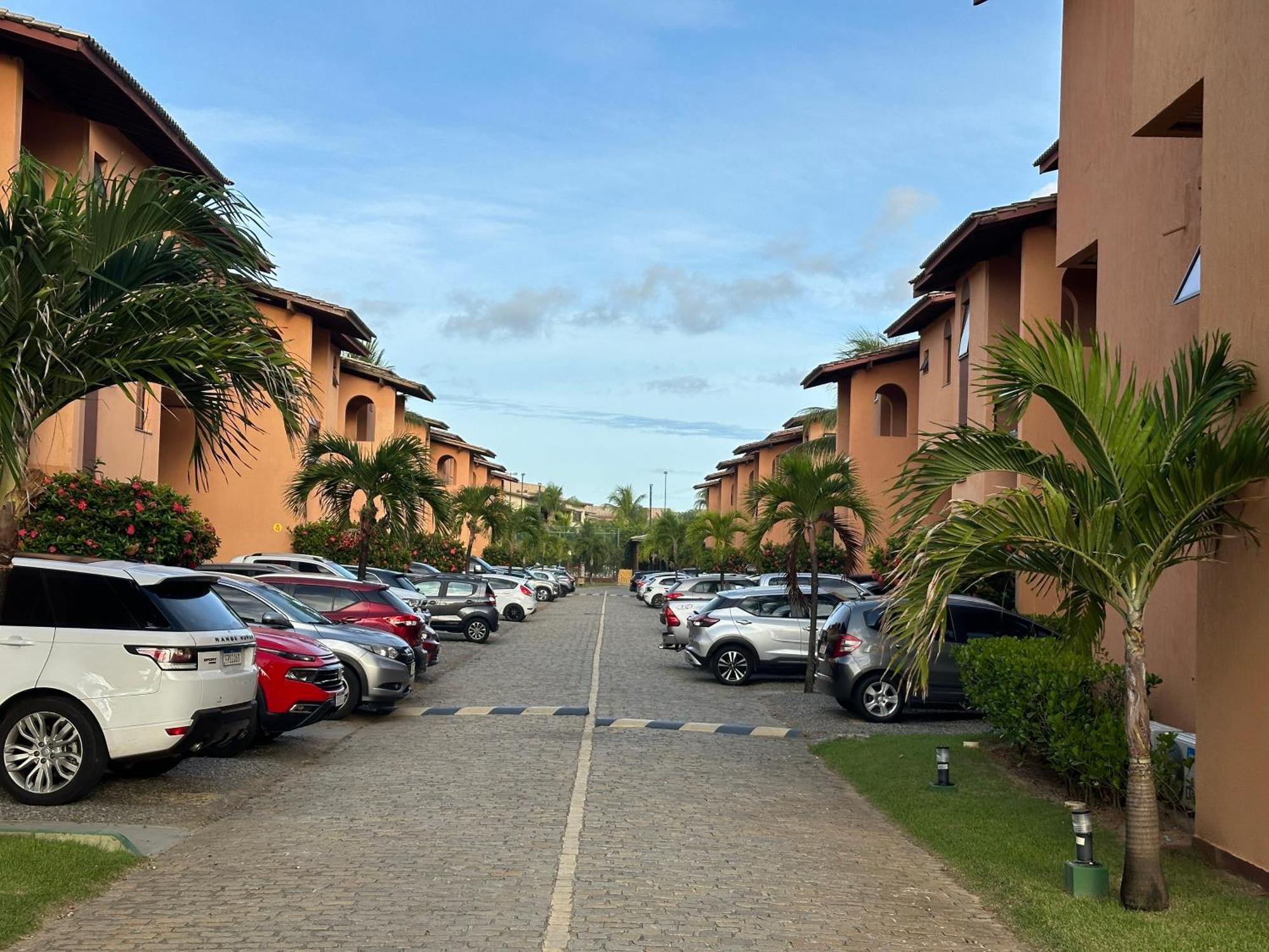 Flat Guarajuba 4 Quartos Terreo A Beira Mar - Pe Na Areia - Governanca Com Arrumadeira E Wi Fi Inclusos Apartment Camassari