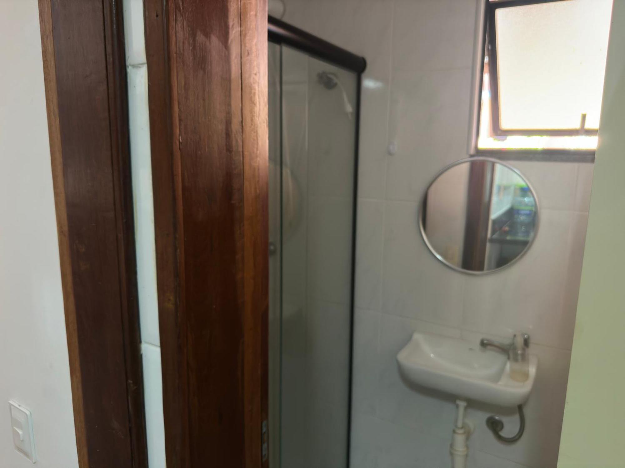Apartment Flat Guarajuba 4 Quartos Terreo A Beira Mar - Pe Na Areia - Governanca Com Arrumadeira E Wi Fi Inclusos Camassari
