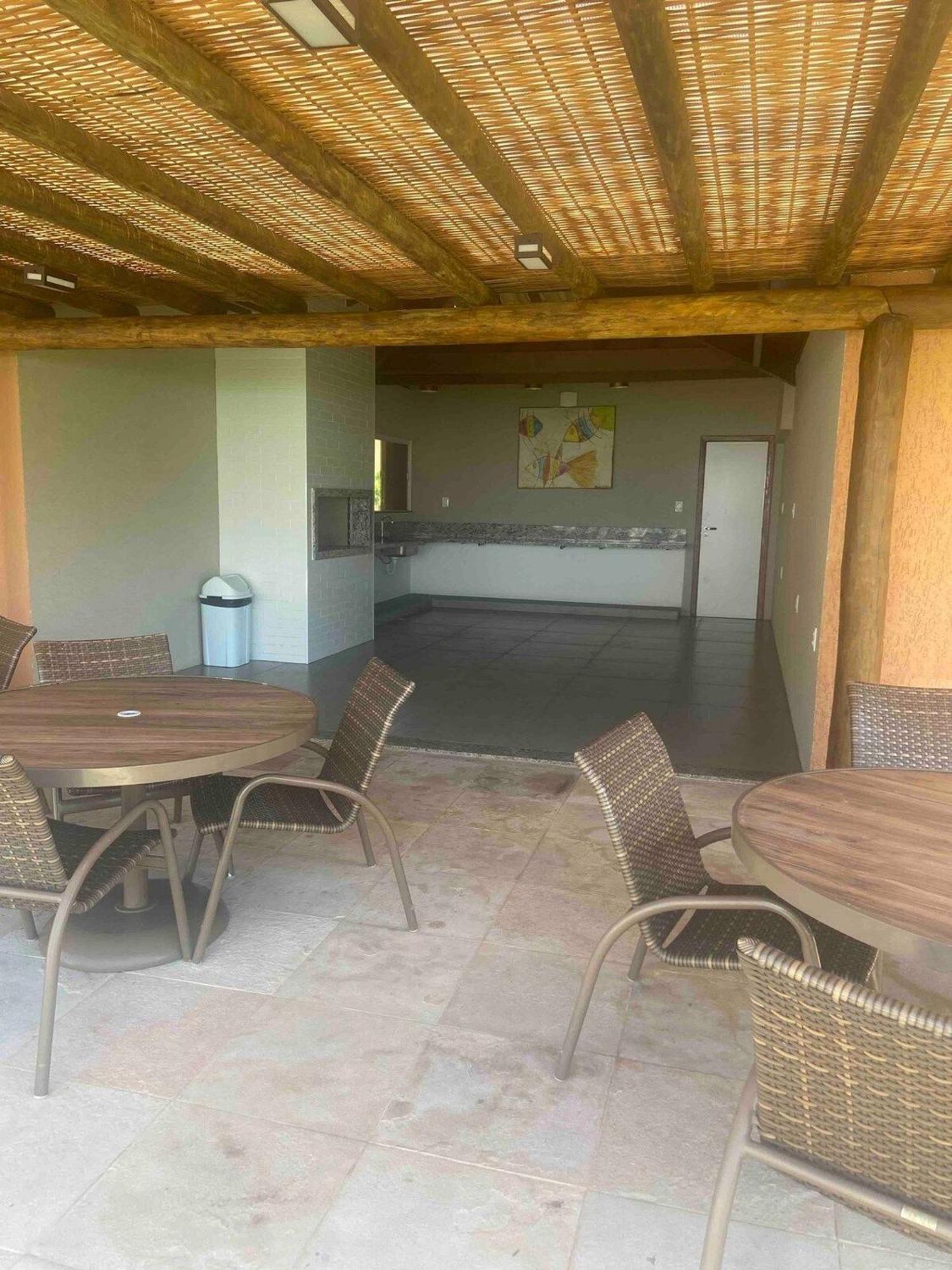 Flat Guarajuba 4 Quartos Terreo A Beira Mar - Pe Na Areia - Governanca Com Arrumadeira E Wi Fi Inclusos Apartment Camassari