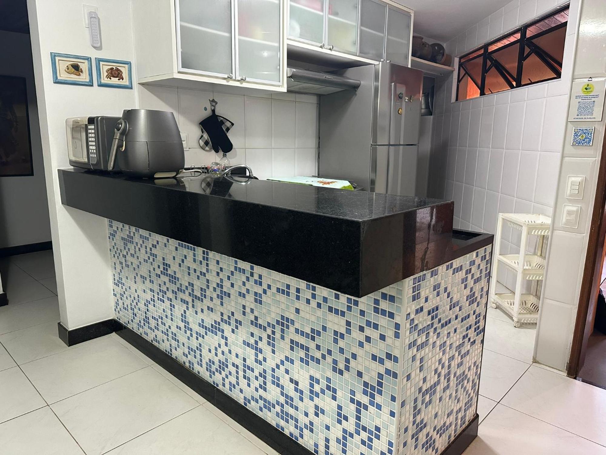 Flat Guarajuba 4 Quartos Terreo A Beira Mar - Pe Na Areia - Governanca Com Arrumadeira E Wi Fi Inclusos Apartment