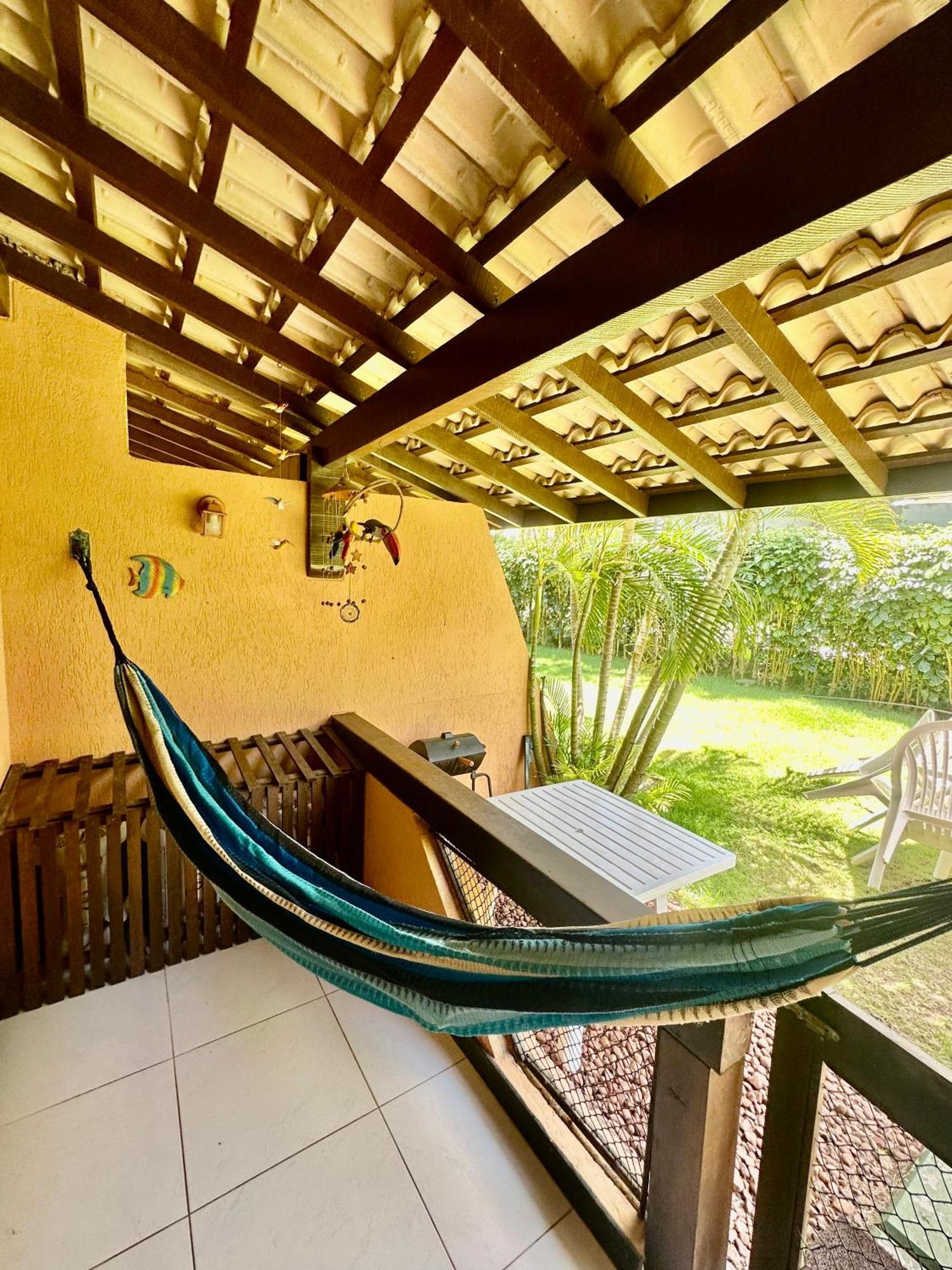 Flat Guarajuba 4 Quartos Terreo A Beira Mar - Pe Na Areia - Governanca Com Arrumadeira E Wi Fi Inclusos Camassari