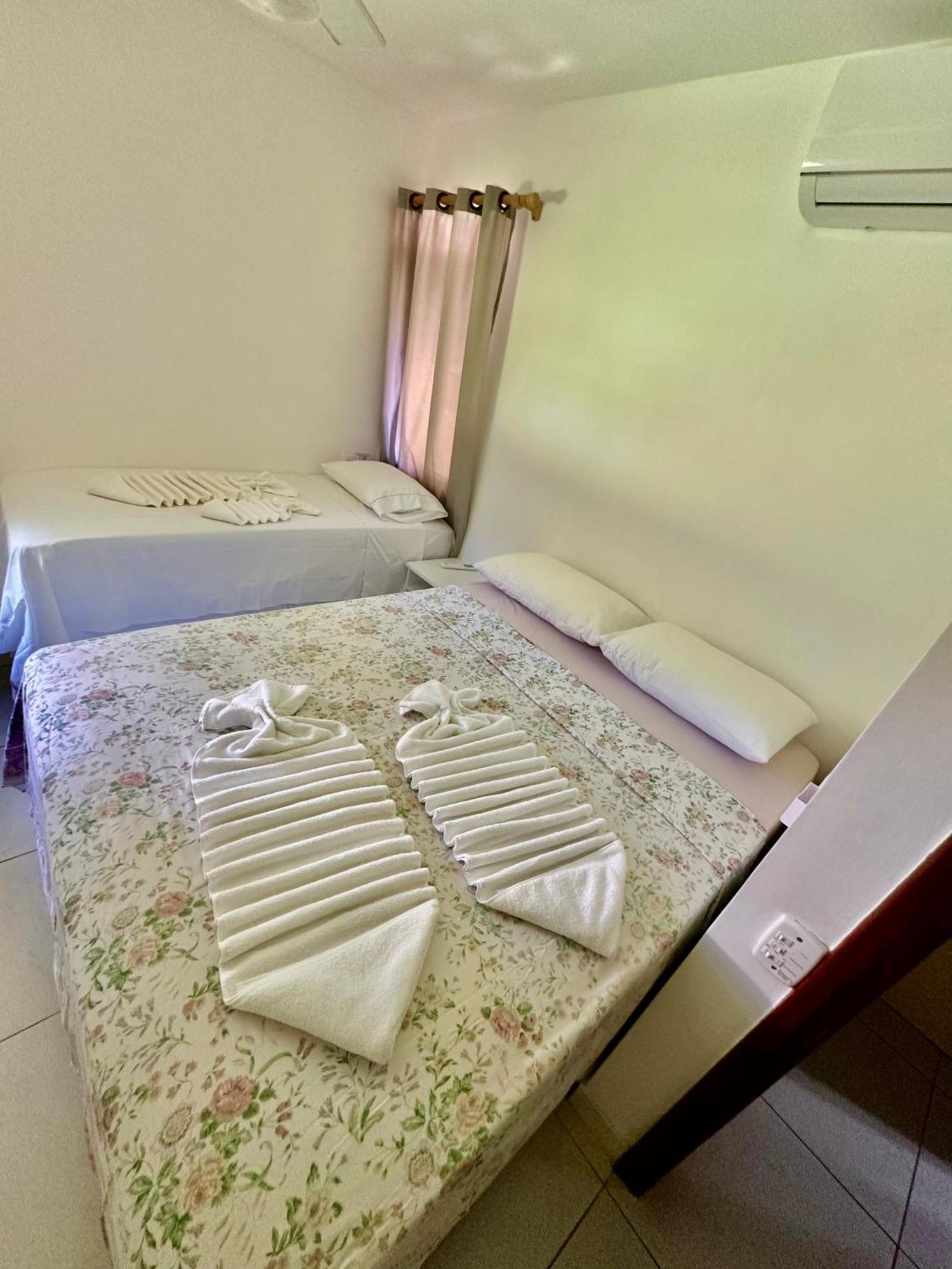 Flat Guarajuba 4 Quartos Terreo A Beira Mar - Pe Na Areia - Governanca Com Arrumadeira E Wi Fi Inclusos Apartment Camassari